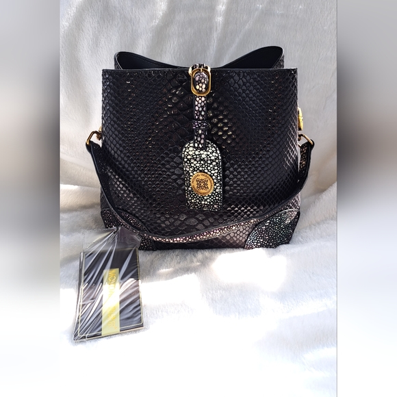 NWT TRENDY Bucket Bag - Picture 3 of 10